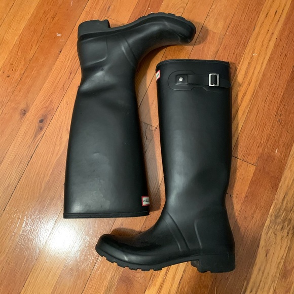 Shoes - Hunter rain boots, tall, black